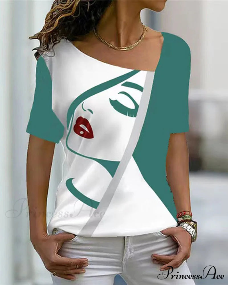 print V-neck face tee