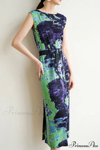 Printed Sleeveless Dress with Side Slit and Full Pleats