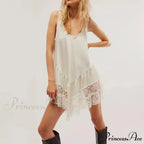 Profound U-Shaped Frilled Short Dress