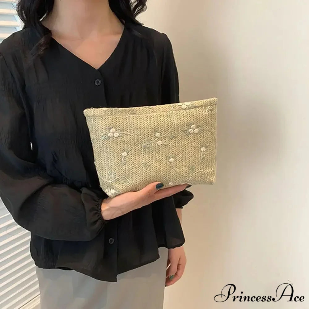 Rattan Portable Straw Grasp Wristlet