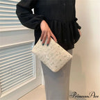 Rattan Portable Straw Grasp Wristlet