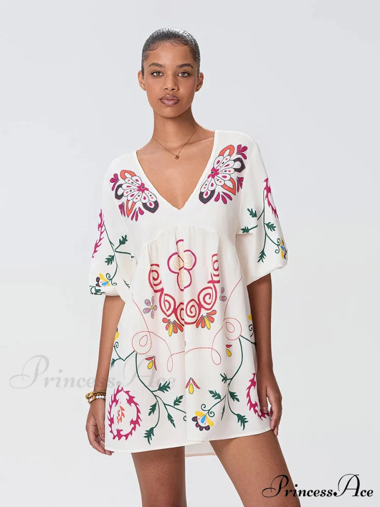 Relaxed Small Seaside Floral Dress for Holiday