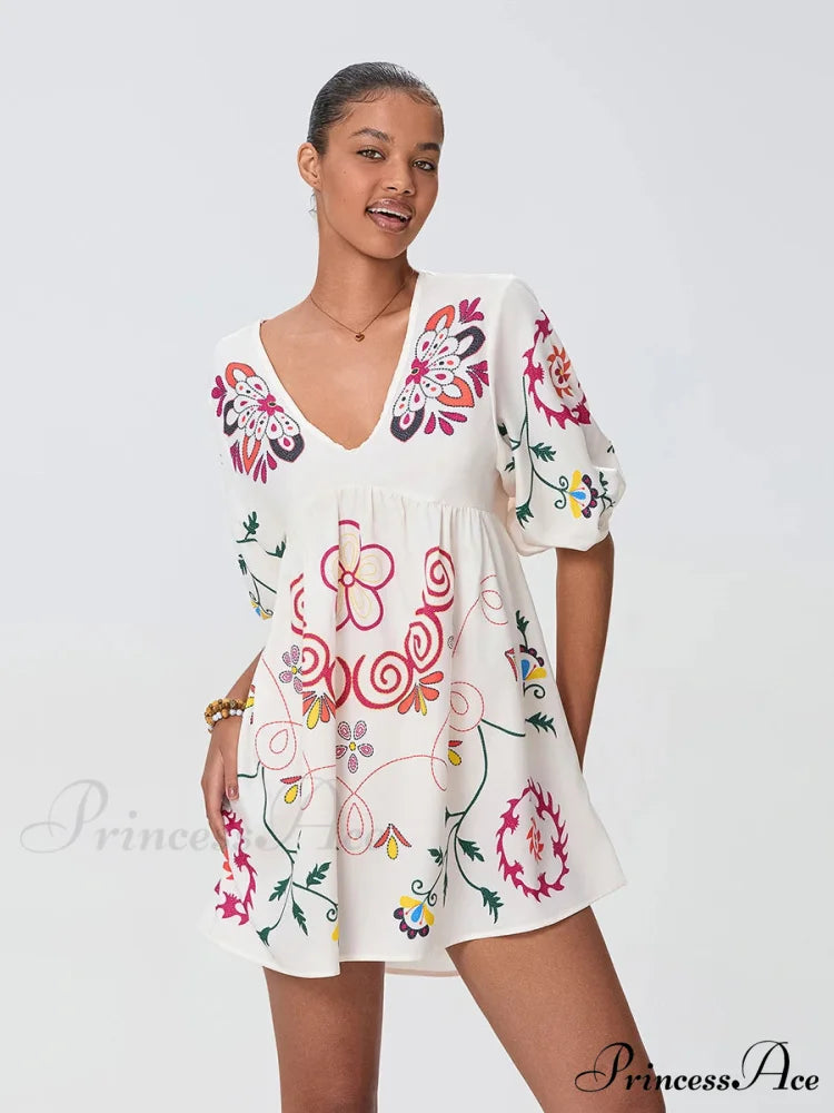 Relaxed Small Seaside Floral Dress for Holiday