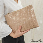 Reptile Design Spacious Nighttime Clutch