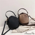 Retro Style Woman Bucket Shoulder Purse