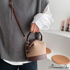 Retro Style Woman Bucket Shoulder Purse