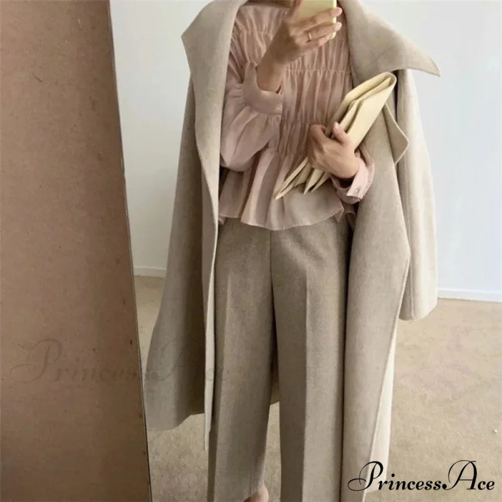 Round Neck Puff Extended Sleeve Pleated Top