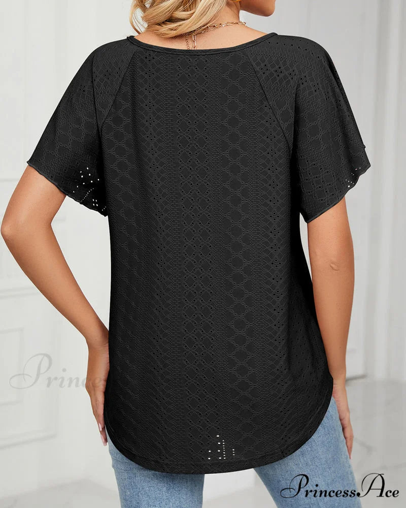 Ruffle T-shirt Output: Crossbody Design Ruffle Hem Leather Bag Design Gown Gold Brief Chain Chain Leather Full-Length Flowered Output: Up Gown Black Arm Full-Length Bag Black Input: Lace Input: with Crossbody with Gold Flowered Hem