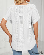 Ruffle T-shirt Output: Crossbody Design Ruffle Hem Leather Bag Design Gown Gold Brief Chain Chain Leather Full-Length Flowered Output: Up Gown Black Arm Full-Length Bag Black Input: Lace Input: with Crossbody with Gold Flowered Hem