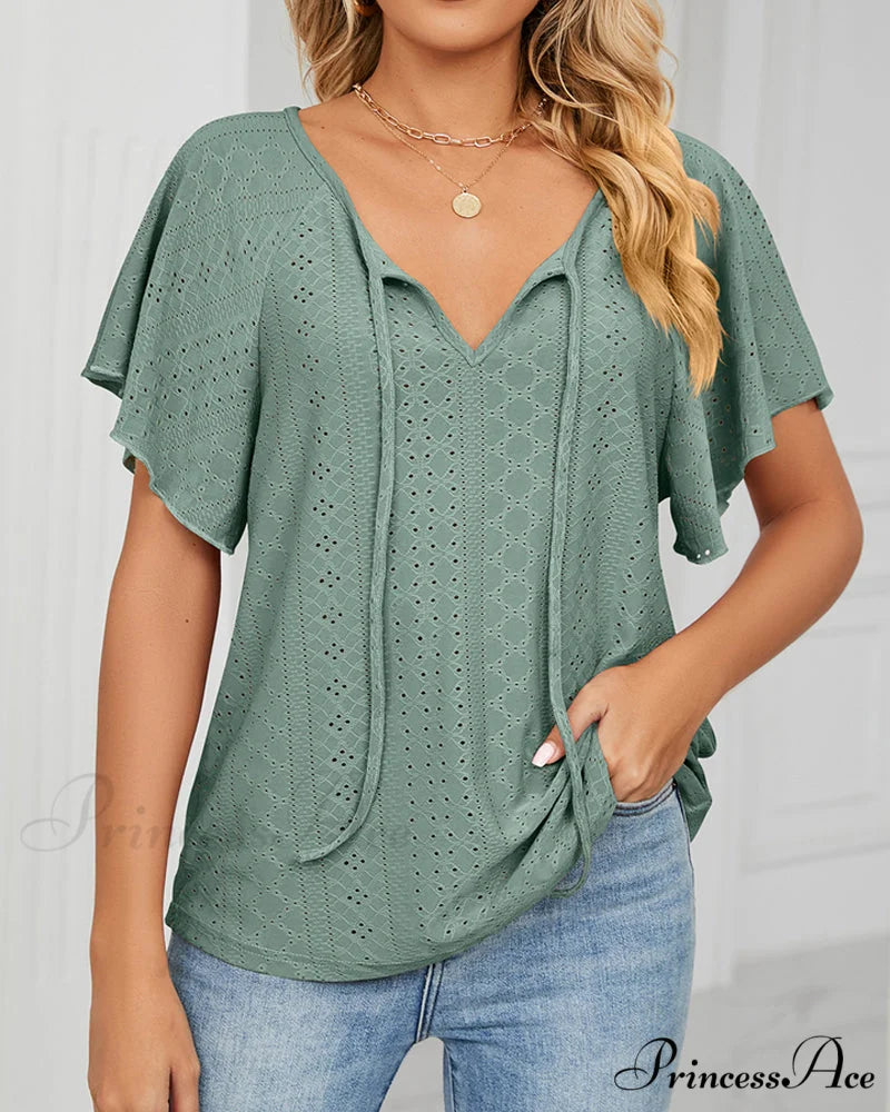 Ruffle T-shirt Output: Crossbody Design Ruffle Hem Leather Bag Design Gown Gold Brief Chain Chain Leather Full-Length Flowered Output: Up Gown Black Arm Full-Length Bag Black Input: Lace Input: with Crossbody with Gold Flowered Hem