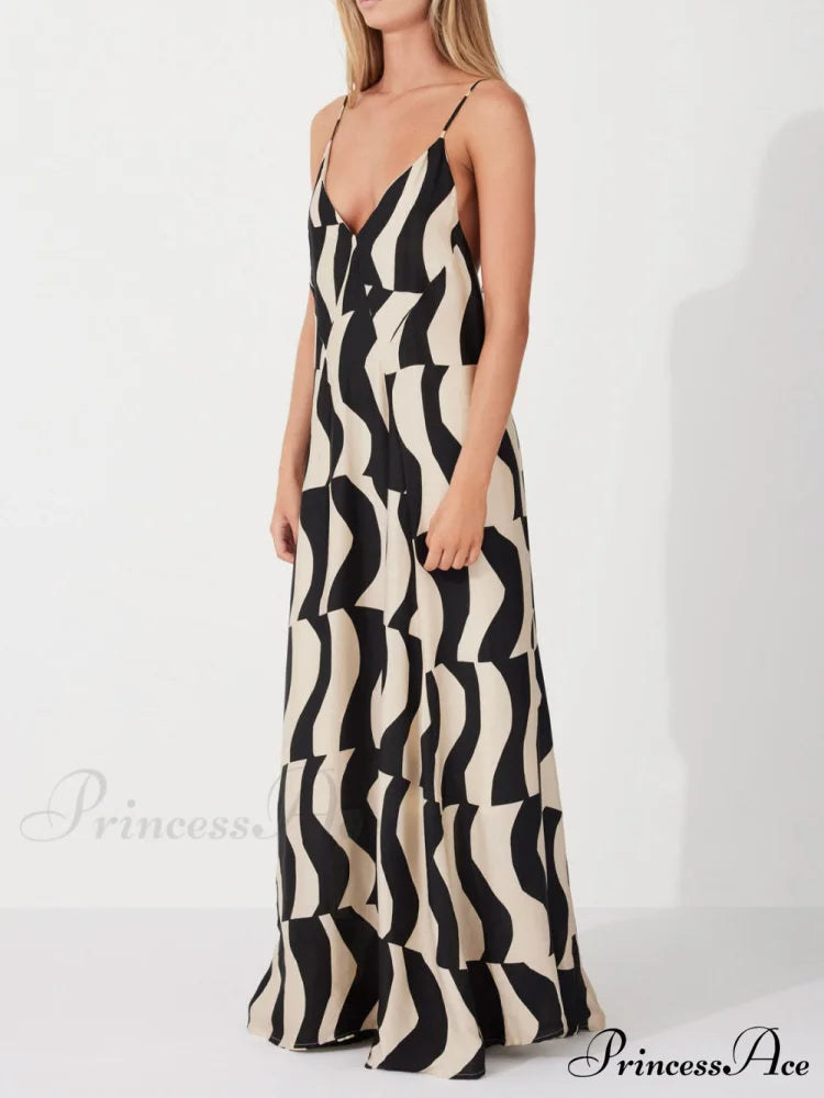 Scooped Back Relaxed Charming Fit Style Maxi Dress