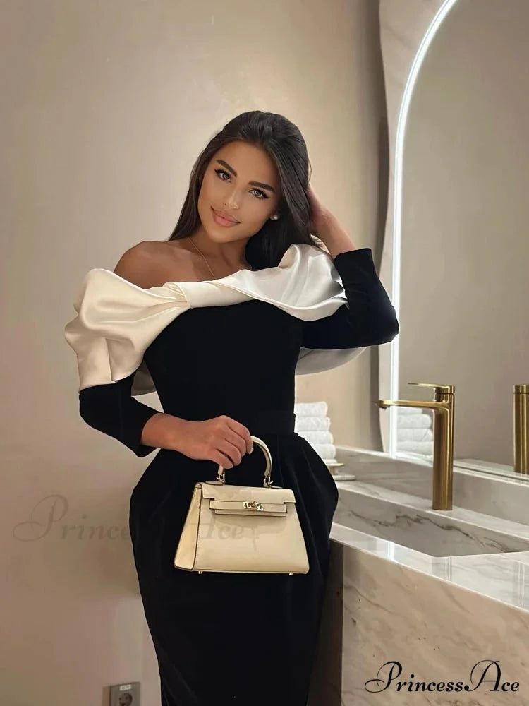 Sexy Off Shoulder Long Sleeves Bandage Black Detachable Pleated Christmas Party Dress