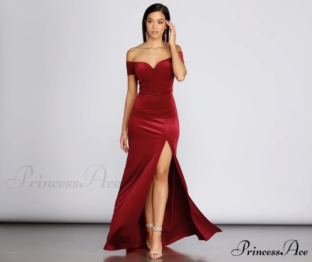 Shania Formal Stylish Velvet Sweetheart Dress