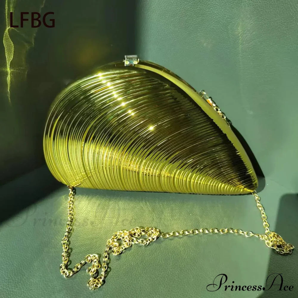 Shell Formed Acrylic Handbag Clutch Bag with Gold Chain
