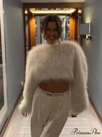 Short Neck Short Revealed Belly Coat