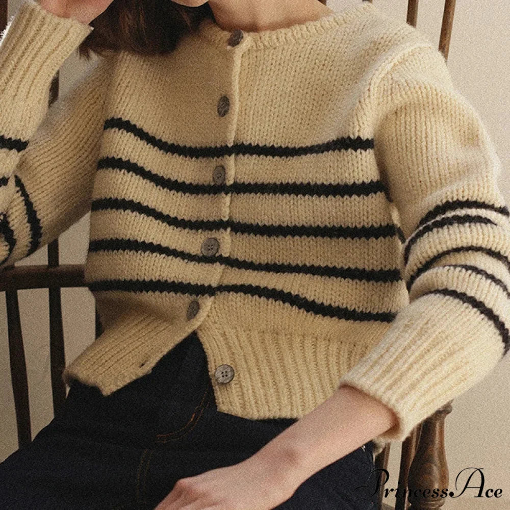 Single-breasted Banded Knitted Cardigan
