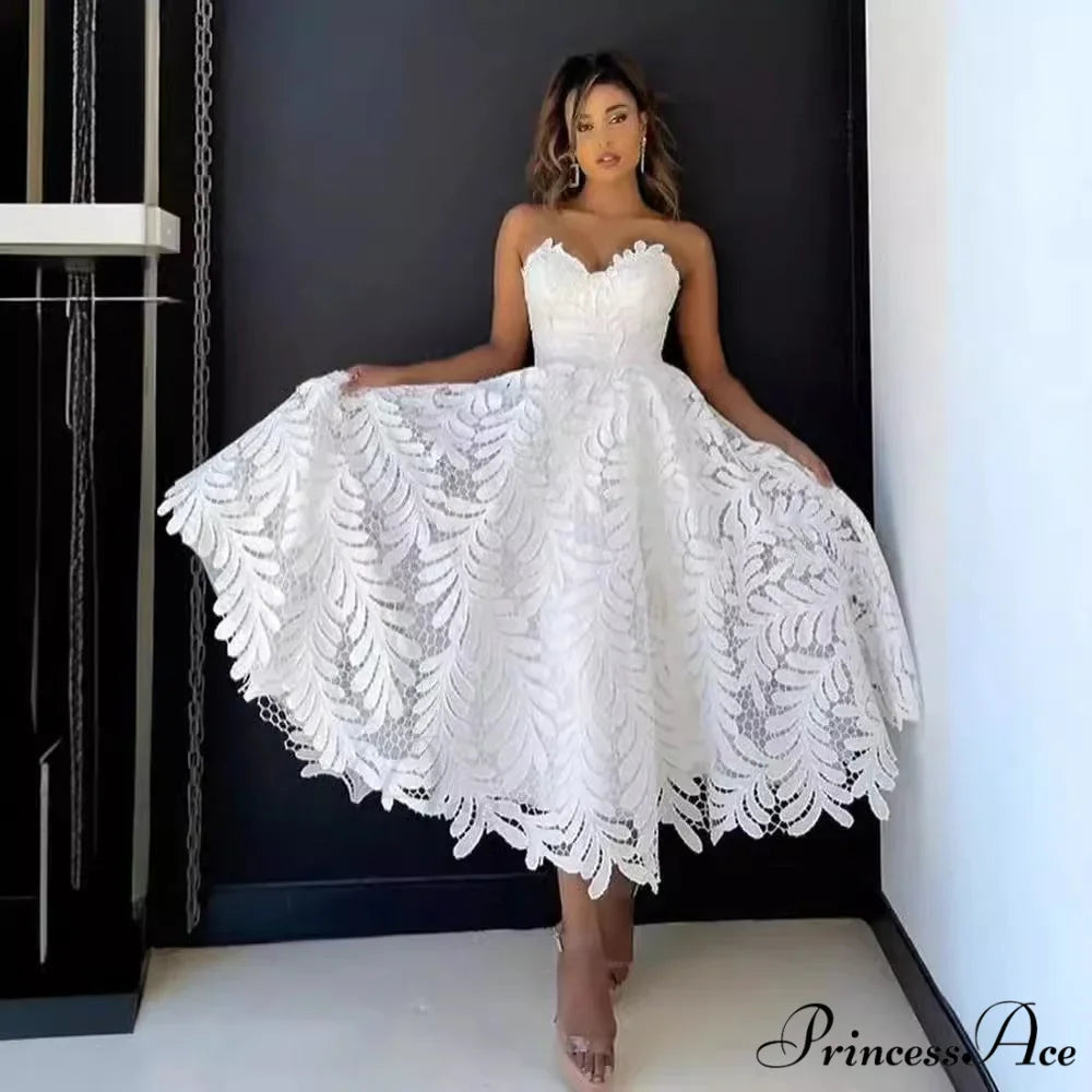 Sleeveless A-Line Lace Evening Wedding Gown