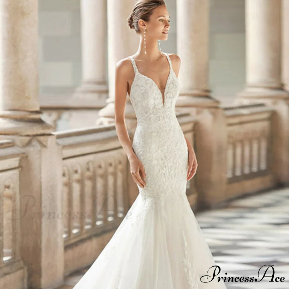 Sleeveless Lace Trumpet Bridal Wedding Gown