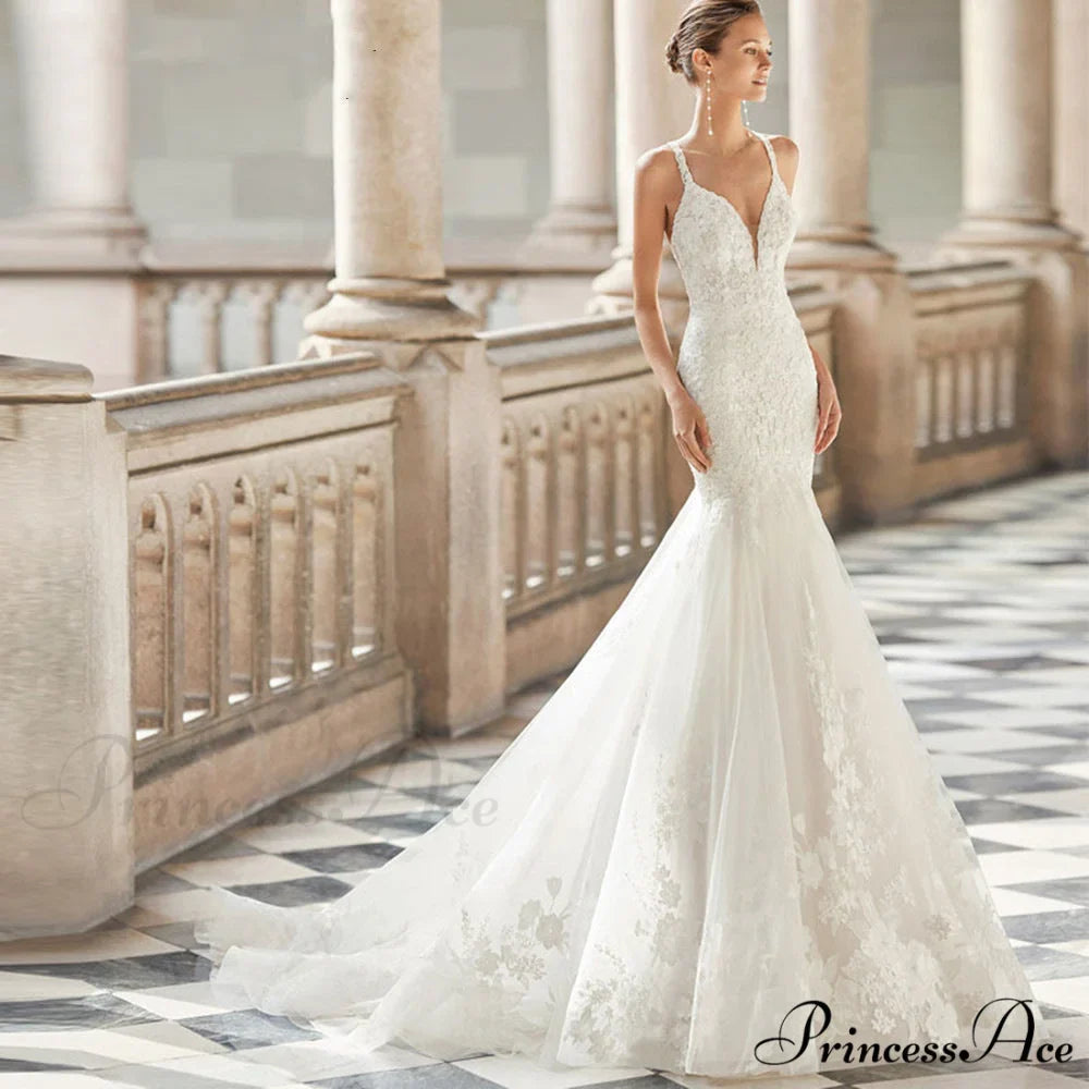 Sleeveless Lace Trumpet Bridal Wedding Gown