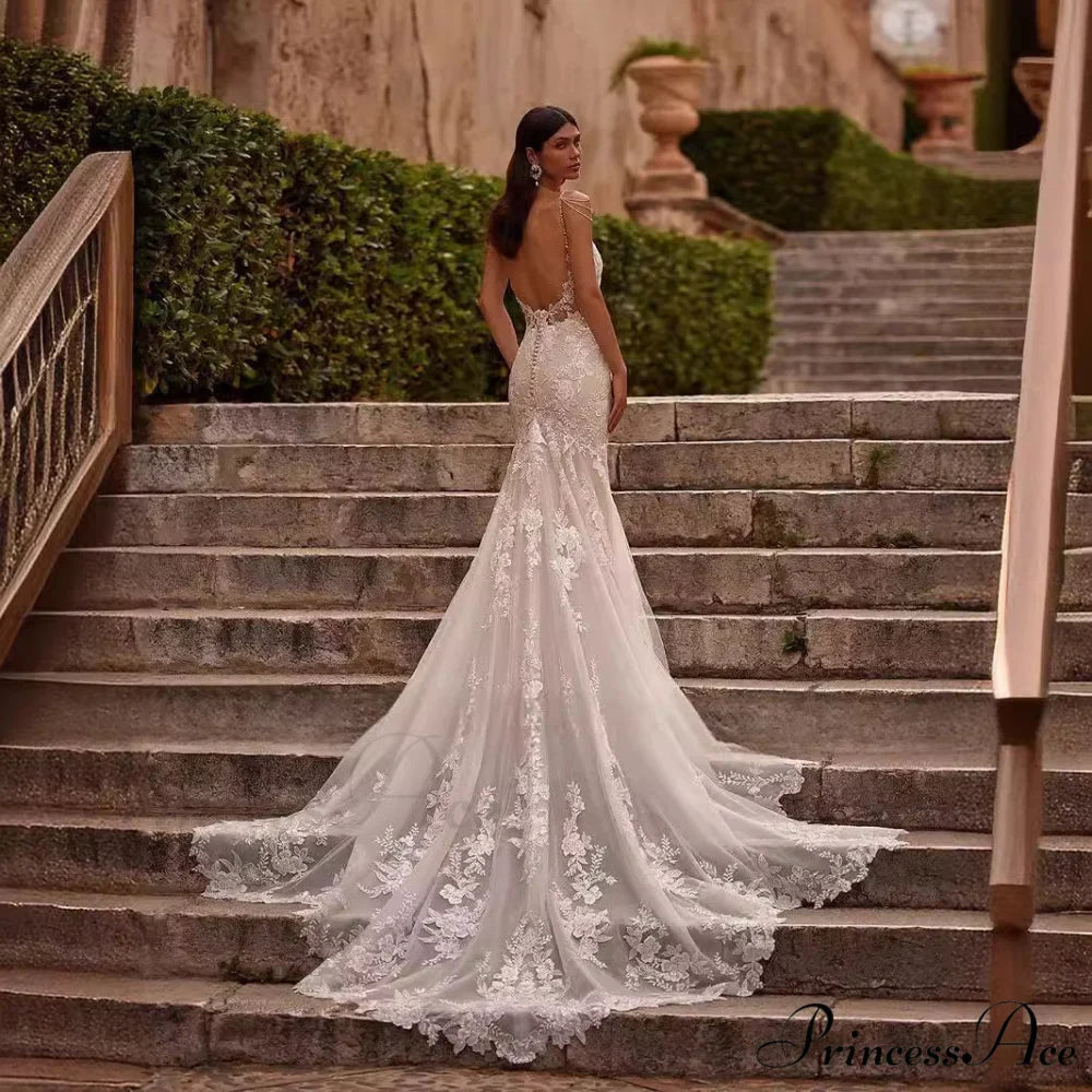 Sleeveless Lace Trumpet Evening Wedding Gown