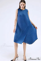 Sleeveless Pleated Midi Dress with Irregular Hem