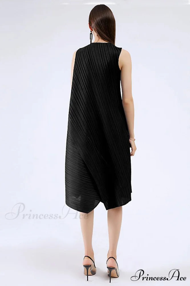 Sleeveless Pleated Midi Dress with Irregular Hem