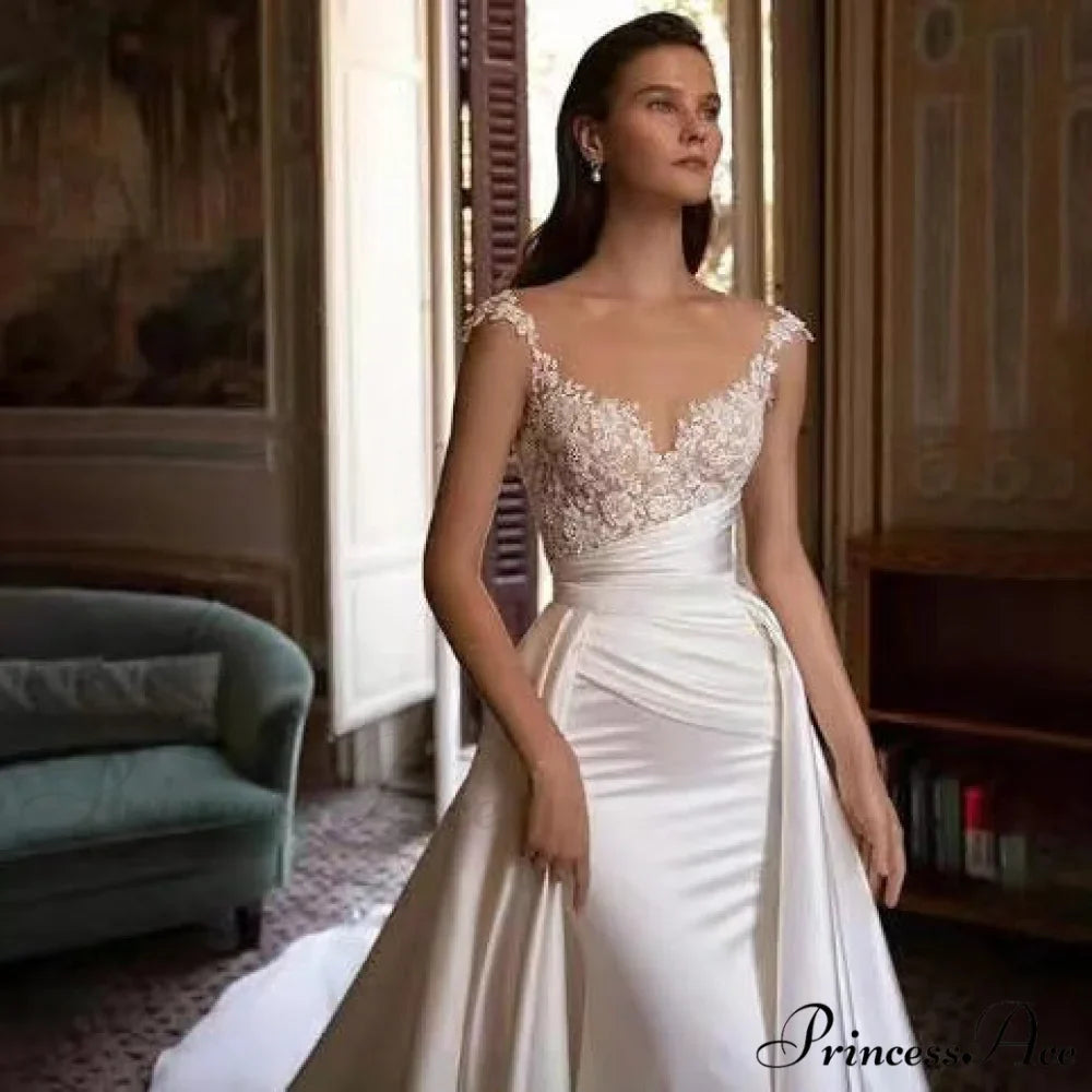 Sleeveless Silk Trumpet Bridal Wedding Gown