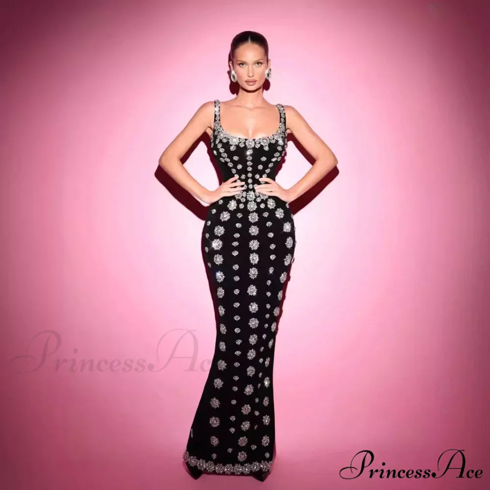 Sleeveless Sparkling Blossom Bandage Formal Gown