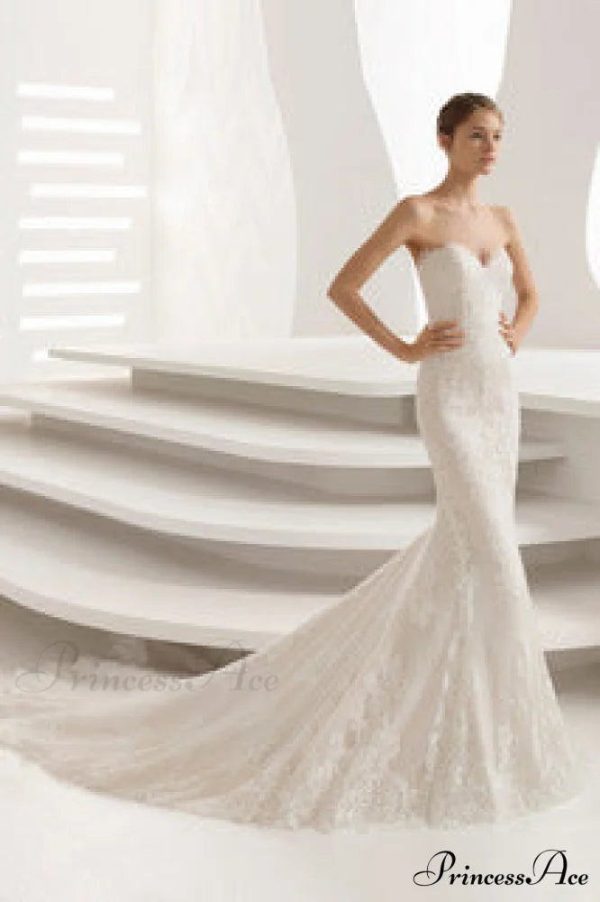 Sleeveless Trumpet Basic Bridal Gown