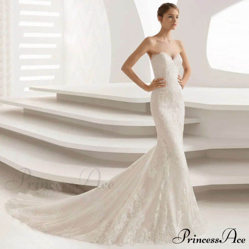 Sleeveless Trumpet Basic Bridal Gown