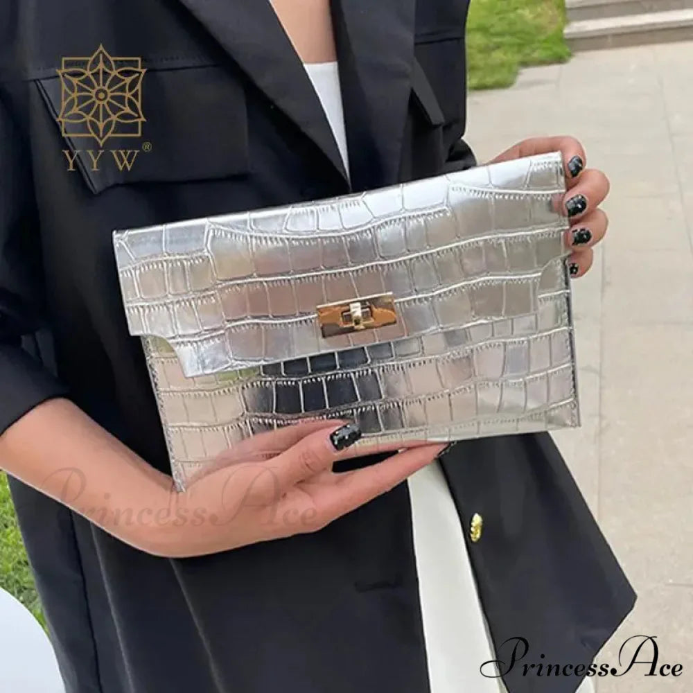 Slim Envelope Alligator Design Wristlet