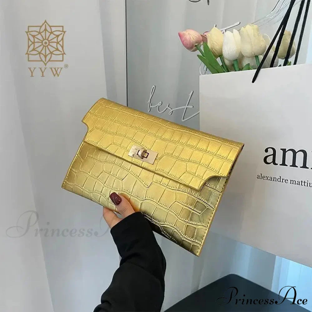 Slim Envelope Alligator Design Wristlet