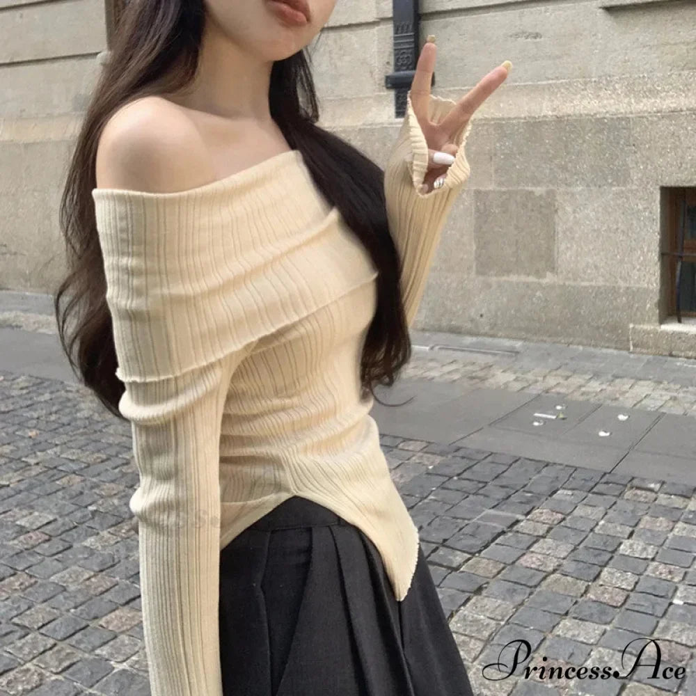 Slim Off-the-Shoulder Wide Neck Extended Sleeve Knit Top