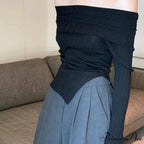 Slim Off-the-Shoulder Wide Neck Extended Sleeve Knit Top