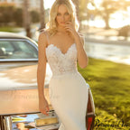 Smooth Bandless Trumpet Bridal Gown