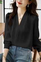 Smooth Chiffon V-neck Gentle Casual Blouse for Office