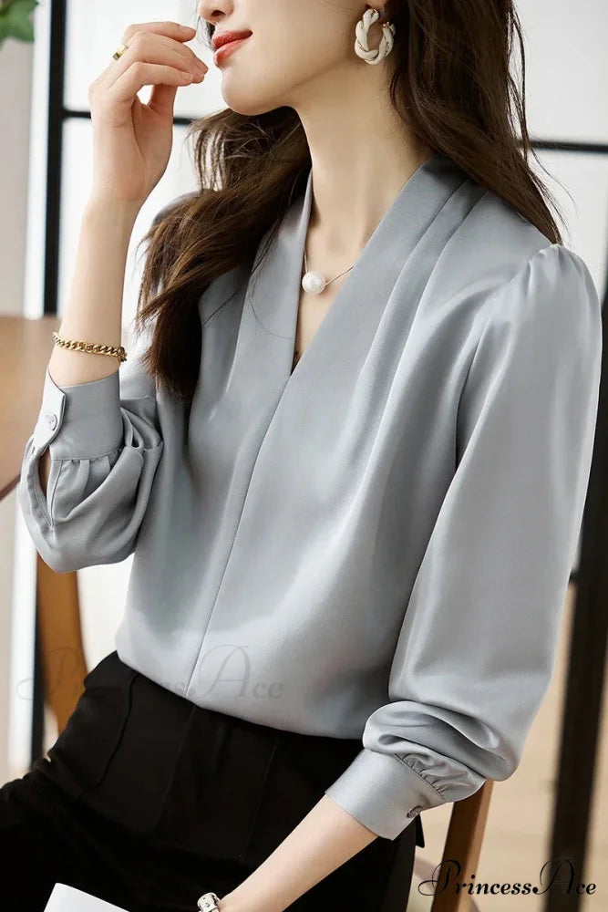 Smooth Chiffon V-neck Gentle Casual Blouse for Office