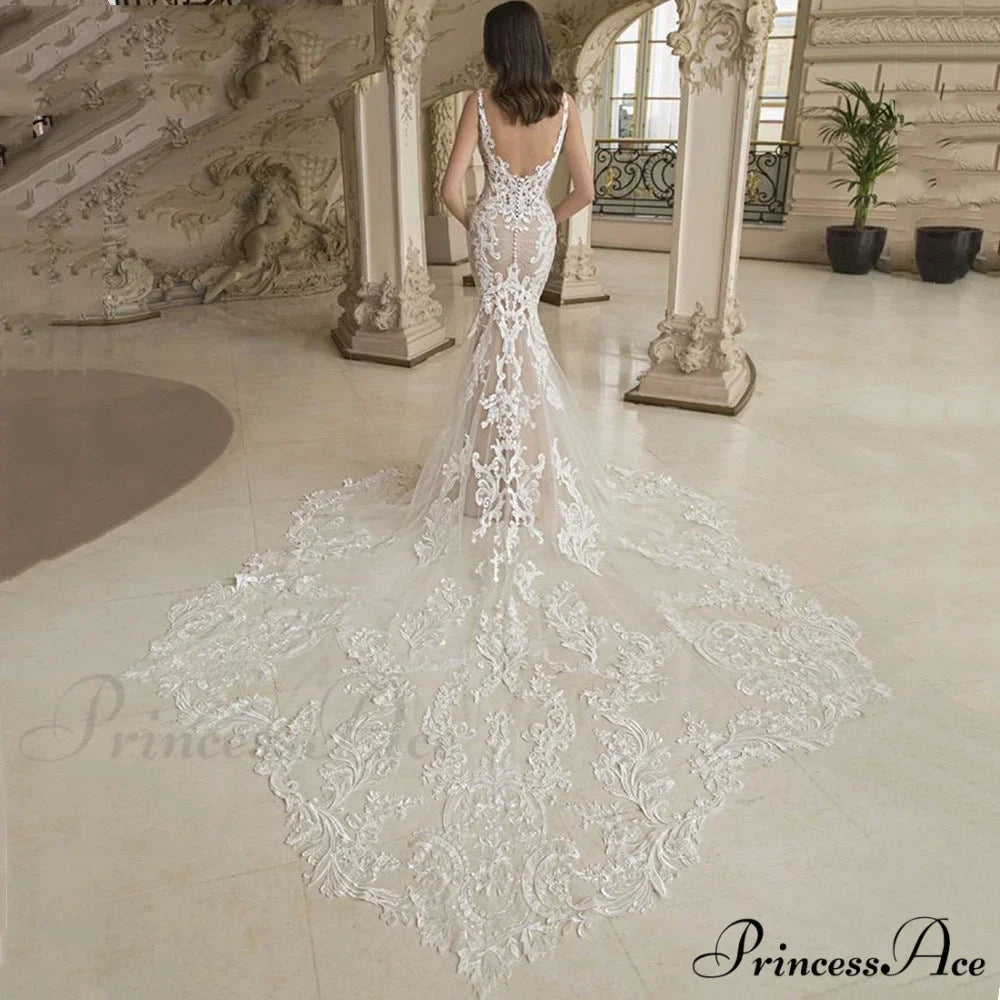 Smooth Mermaid Strap Wedding Gown