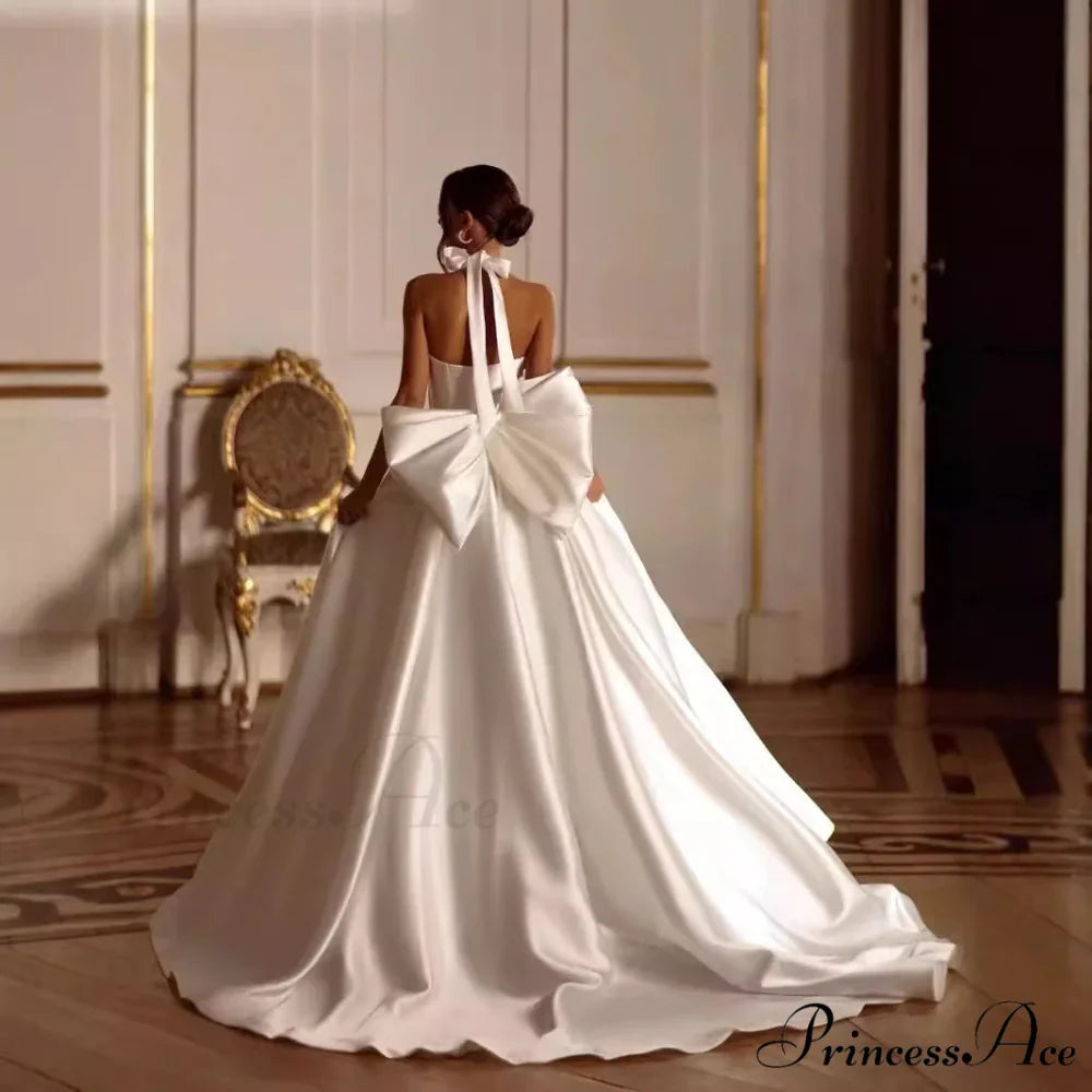 Smooth Opening Halter Neck Wedding Gown