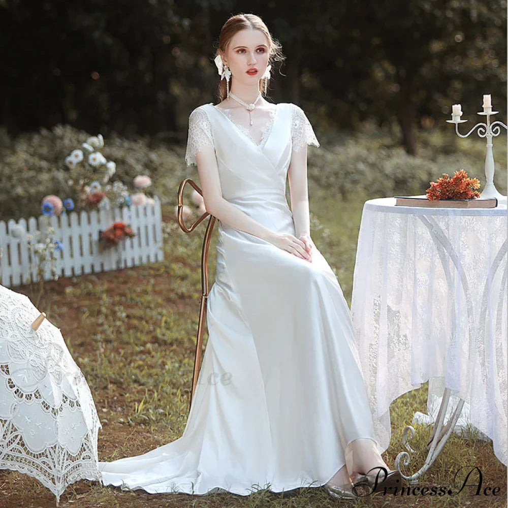 Smooth V-Neck Lace Wedding Gown