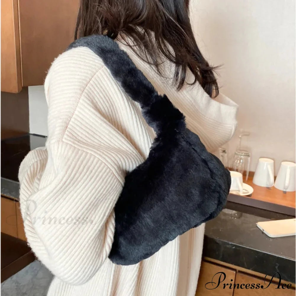 Spacious Capacity Synthetic Leather Shoulder Bag