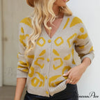 Spotted Jacquard Solo Buttoned Knitted Cardigan