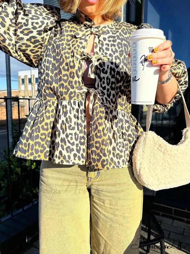 Spotted Pattern Cut Out Round Neck Short Sleeve Blouse