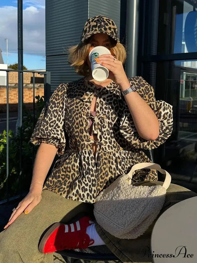 Spotted Pattern Cut Out Round Neck Short Sleeve Blouse