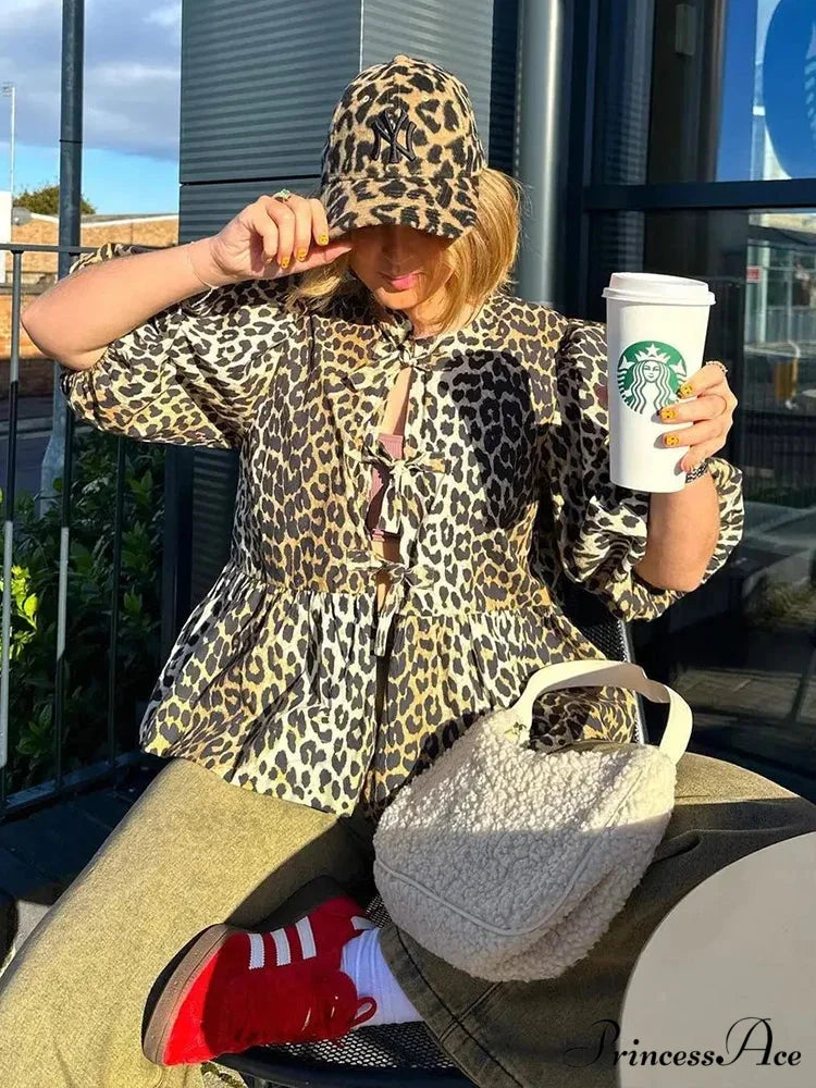 Spotted Pattern Cut Out Round Neck Short Sleeve Blouse