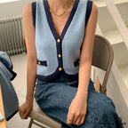 Spring Deep V-neck Extended Sleeve Knitted Cardigan