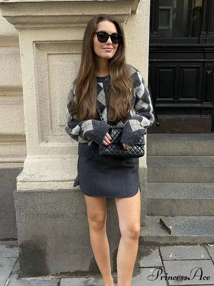 Square Printed Round-neck Long Sleeve Cardigan