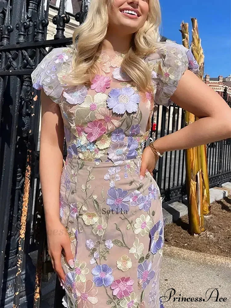 Stitched Blossom Pattern Puffed Sleeve Celebration Gown