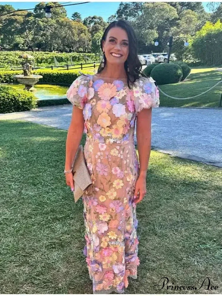 Stitched Blossom Pattern Puffed Sleeve Celebration Gown