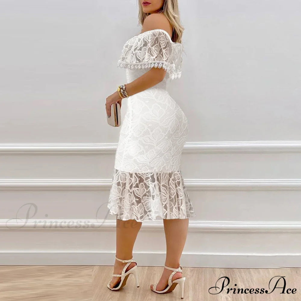 Stunner In Stylish Lace Midi Dress